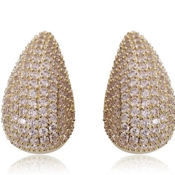 Jewels by Sunaina NARINA 2” Studs Earrings Gold - Picture 5 of 6